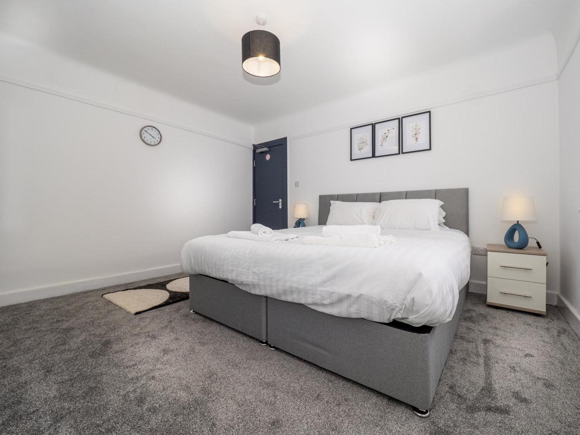 3Br Haven Retreat In Wallasey With Free Street Parking Exterior photo